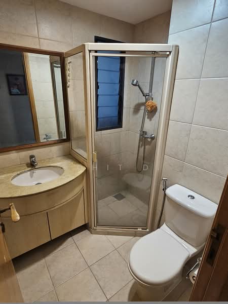 Dunman View, 100 Haig Road, 3 Bedrooms, 1,216 sqft, Condominium For Rent, by Rohit D., 500092798 - Common Bathroom - PropertyGuru.com.sg