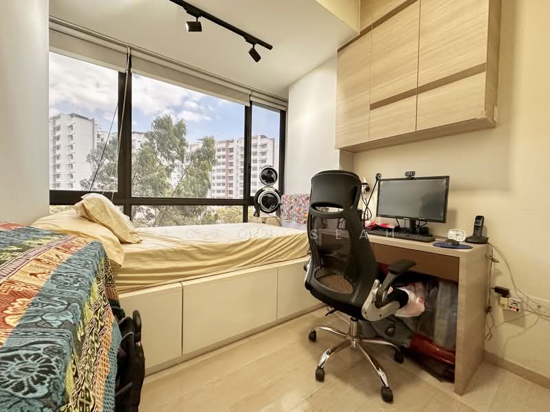 D'Nest Condominium For Sale at S$ 1,460,000 | PropertyGuru Singapore - Bedroom