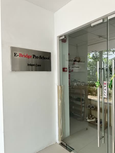 18C Circuit Road HDB Flat For Sale at S$ 979,000 | PropertyGuru Singapore - Entrance