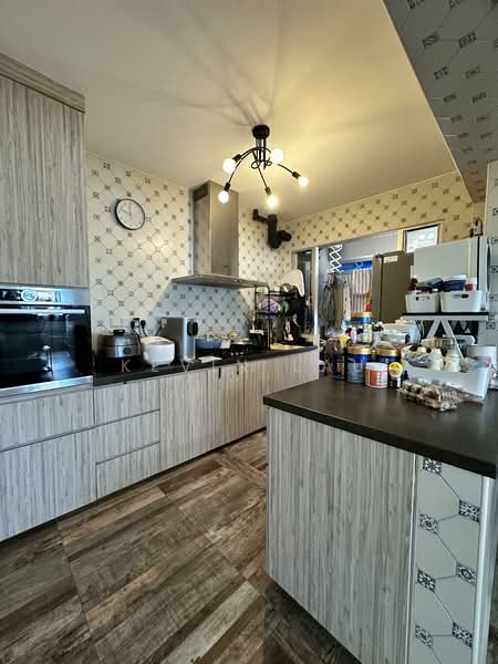 18C Circuit Road HDB Flat For Sale at S$ 979,000 | PropertyGuru Singapore - Kitchen