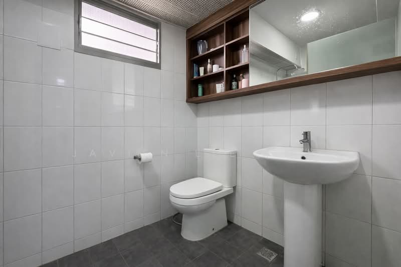 624A Punggol Central HDB Flat For Sale at S$ 650,000 | PropertyGuru Singapore - Bathroom