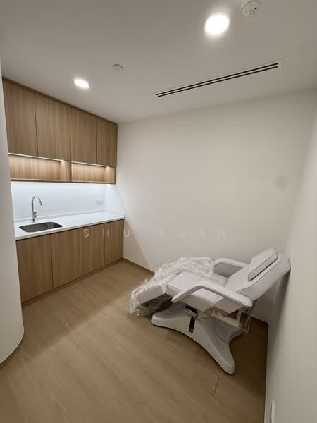 Gleneagles Hospital, 6A Napier Road, 110 sqft, Medical For Rent, by Shu Xuan, 500092832 - CommercialGuru.com.sg