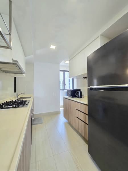 Hundred Palms Residences Executive Condominium For Sale at S$ 2,800,000 | PropertyGuru Singapore - Kitchen