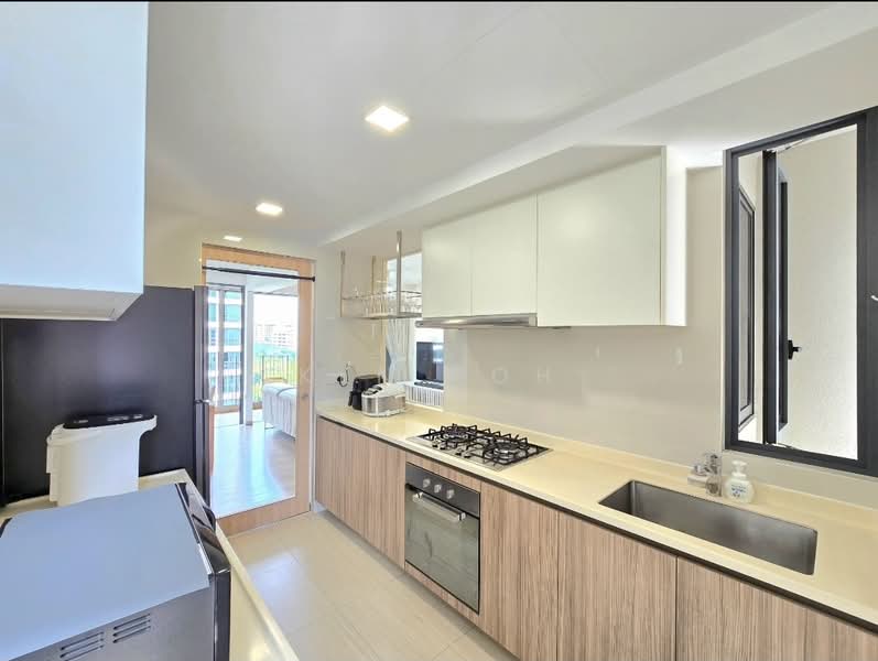 Hundred Palms Residences Executive Condominium For Sale at S$ 2,800,000 | PropertyGuru Singapore - Kitchen