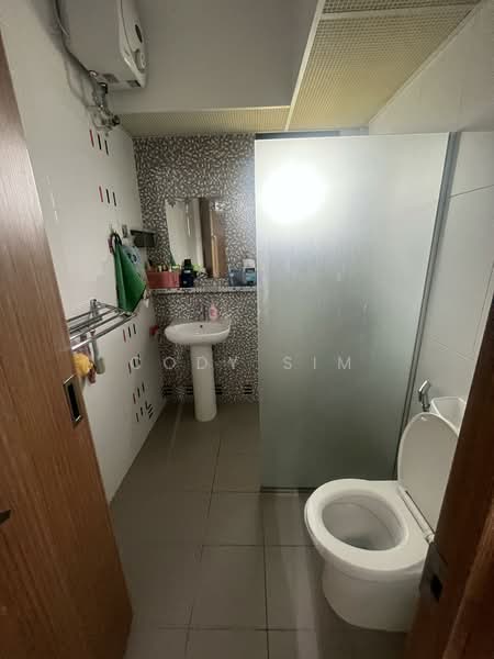 101A Bidadari Park Drive HDB Flat For Sale at S$ 808,888 | PropertyGuru Singapore - Bathroom