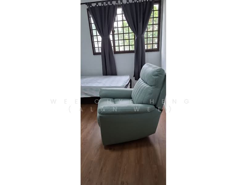 349 Clementi Avenue 2, 349 Clementi Avenue 2, Room Rental, 150 sqft, HDB Flat For Rent, by Wee Chye Heng (Alan Wee), 500092848 - Bedroom - PropertyGuru.com.sg