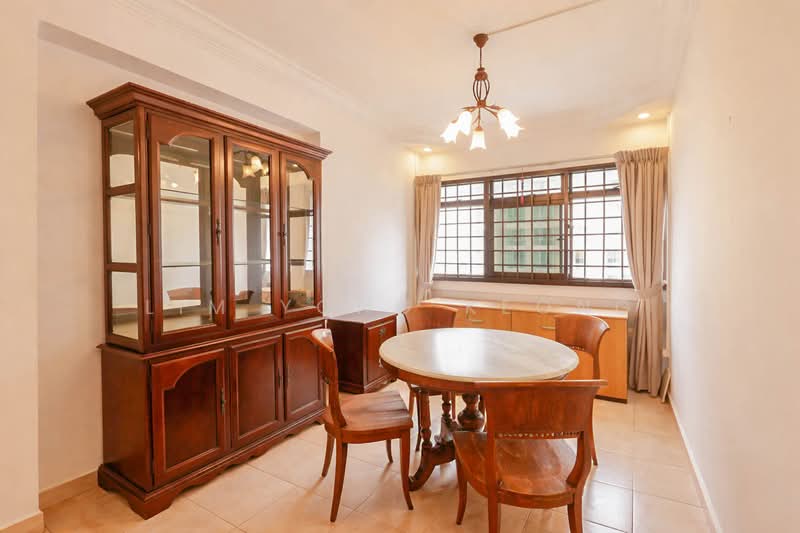 154 Gangsa Road HDB Flat For Sale at S$ 818,000 | PropertyGuru Singapore - Dining Room