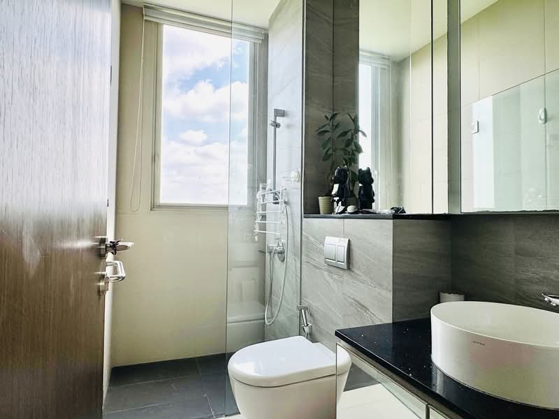 Kallang Riverside, 51 Kampong Bugis, 3 Bedrooms, 1,432 sqft, Condominium For Sale, by Cheryl Aw, 500092857 - Master Bathroom - PropertyGuru.com.sg