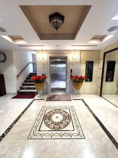 Siglap Avenue Detached House For Sale at S$ 16,999,999 | PropertyGuru Singapore - Entrance