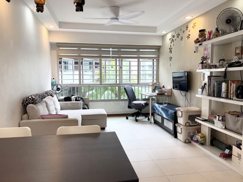 301A Punggol Central, 301A Punggol Central, 3 Bedrooms, 1,011 sqft, HDB Flat For Sale, by Kelvin Neo, 500092873 - Living Room - PropertyGuru.com.sg