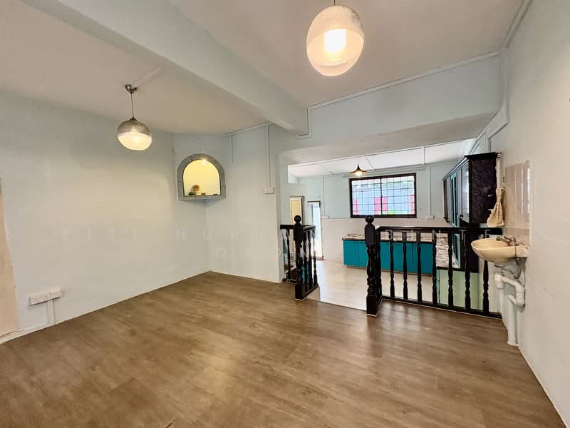 Thomson Garden Estate Terraced House For Sale at S$ 3,550,000 | PropertyGuru Singapore - Interior