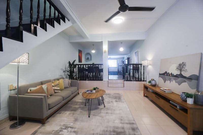 Thomson Garden Estate, Jalan Pintau, Ang Mo Kio / Bishan / Thomson, 2 Bedrooms, 1,004 sqft, Terraced House For Sale, by Siti Nurjana Binte Oyong, 500092885 - Living Room - PropertyGuru.com.sg