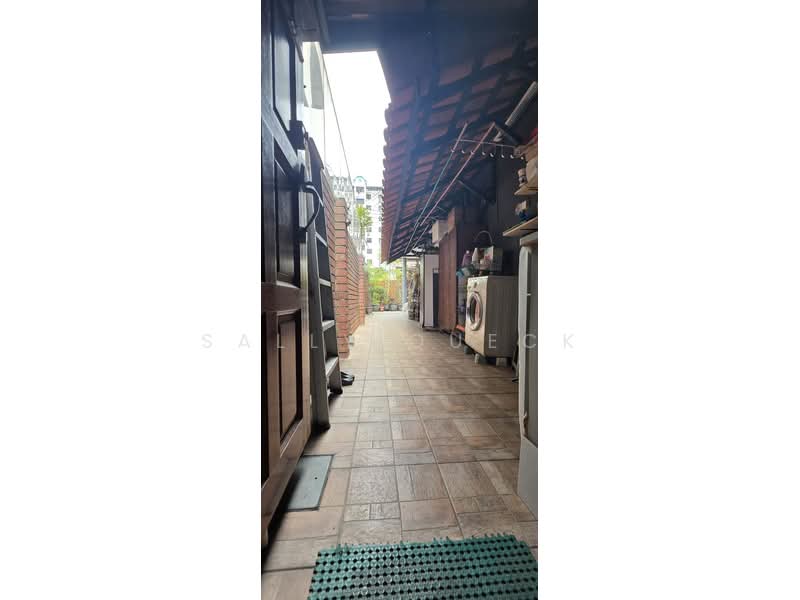 MacPherson Garden Estate Corner Terrace For Sale at S$ 4,200,000 | PropertyGuru Singapore - Exterior