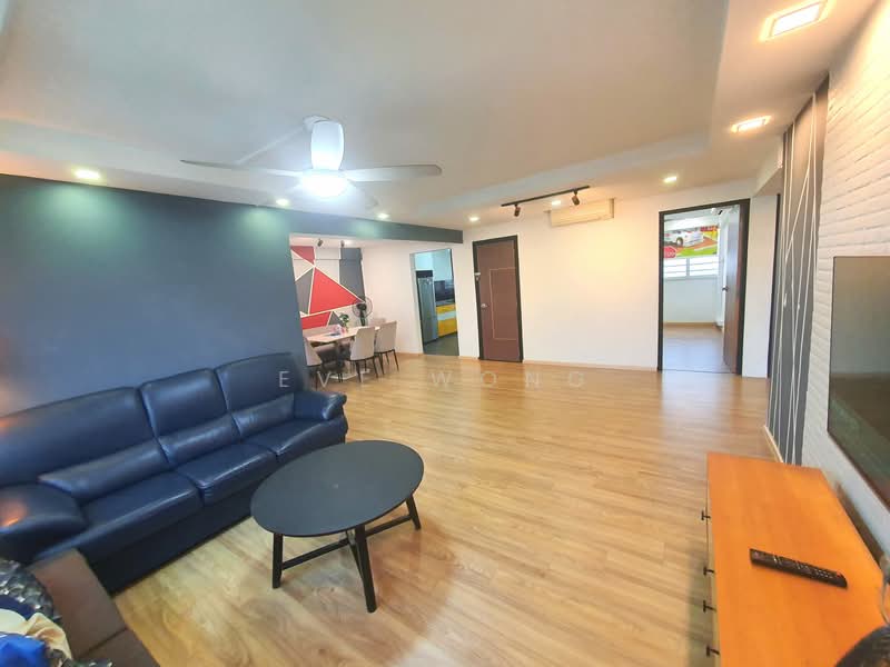 30 Jalan Bahagia HDB Flat For Sale at S$ 888,000 | PropertyGuru Singapore - Living Room