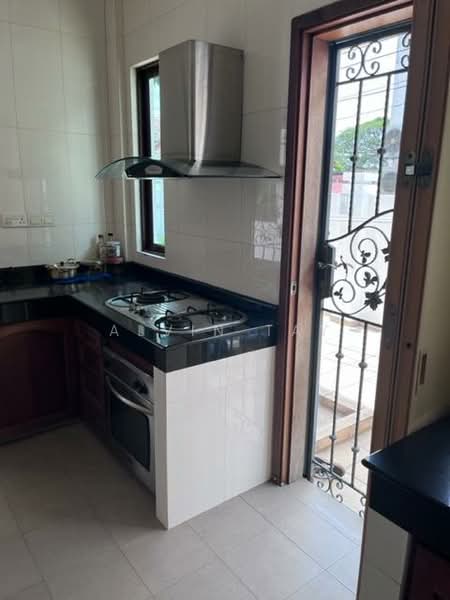 71 jalan gelengang, , Room Rental, 200 sqft, Semi-Detached House For Rent, by Alvin Tay, 500092896 - Kitchen - PropertyGuru.com.sg