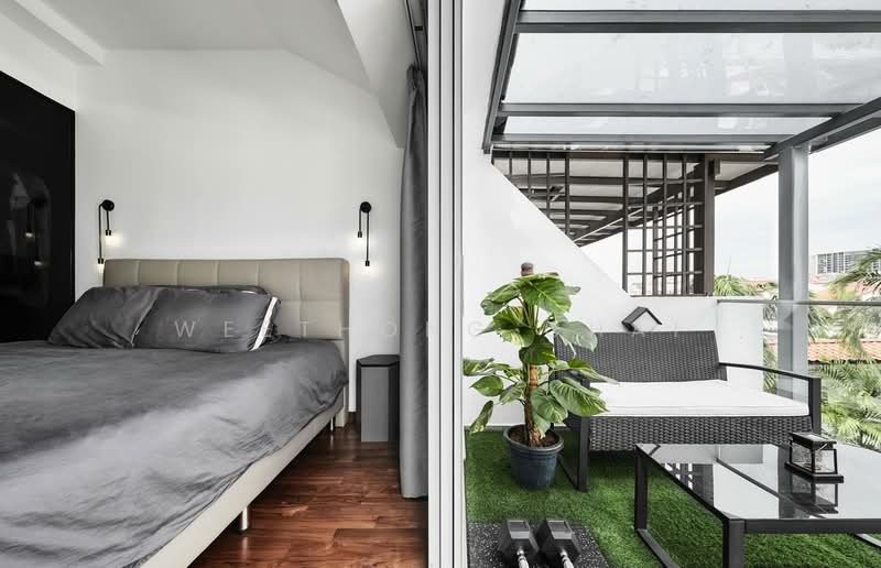 ⭐⭐LANDED7772@RENOVATED CLUSTER TERRACE POOL VIEW (D19) 5rm Cluster House For Sale at S$ 3,700,000 | PropertyGuru Singapore - Bedroom