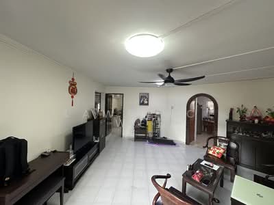 For Sale - 211 Serangoon Avenue 4