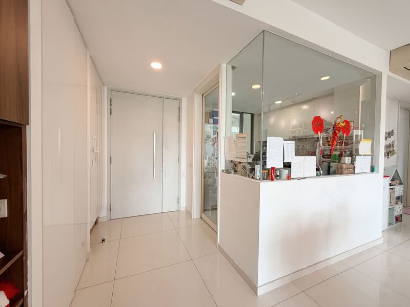 Sky Habitat Condominium For Sale at S$ 2,750,000 | PropertyGuru Singapore - Foyer