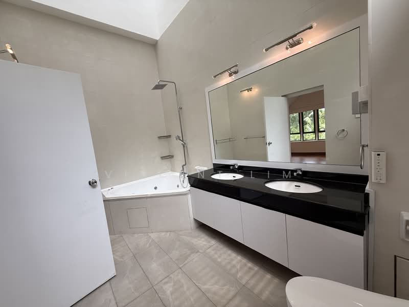 Holland, Cornwall, Ford Ave, Ford ave, 6 Bedrooms, 8,000 sqft, Good Class Bungalow For Rent, by Vincent Lim, 500092925 - Master Bathroom - PropertyGuru.com.sg