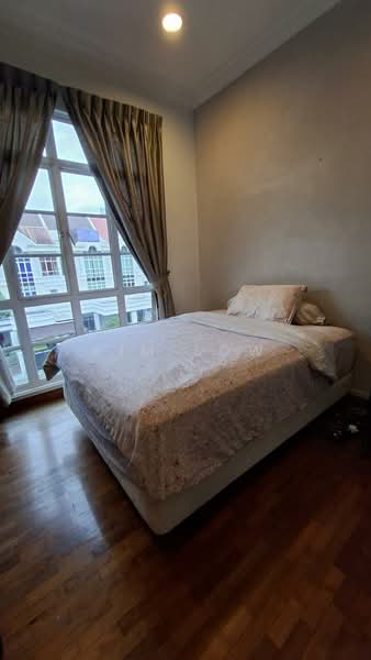 Westwood Park, Westwood Crescent, 5 Bedrooms, 3,200 sqft, Terraced House For Sale, by Kim Low, 500092938 - Bedroom - PropertyGuru.com.sg