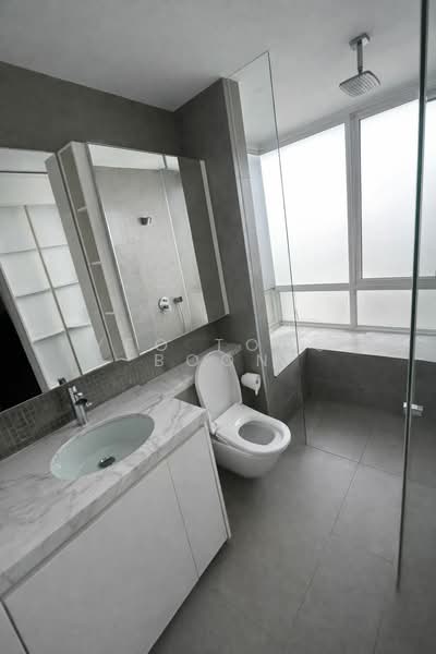 The Sorrento Condominium For Sale at S$ 1,997,000 | PropertyGuru Singapore - Bathroom