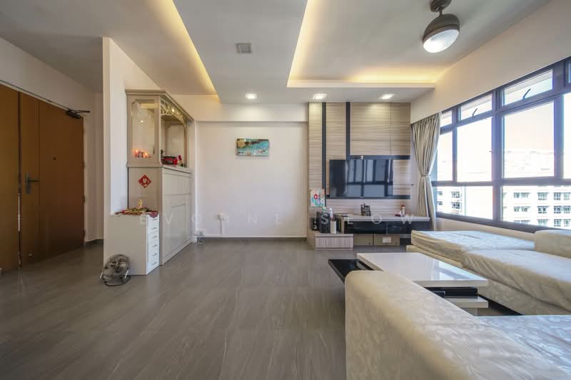 868A Tampines Avenue 8 HDB Flat For Sale at S$ 738,888 | PropertyGuru Singapore - Living Room
