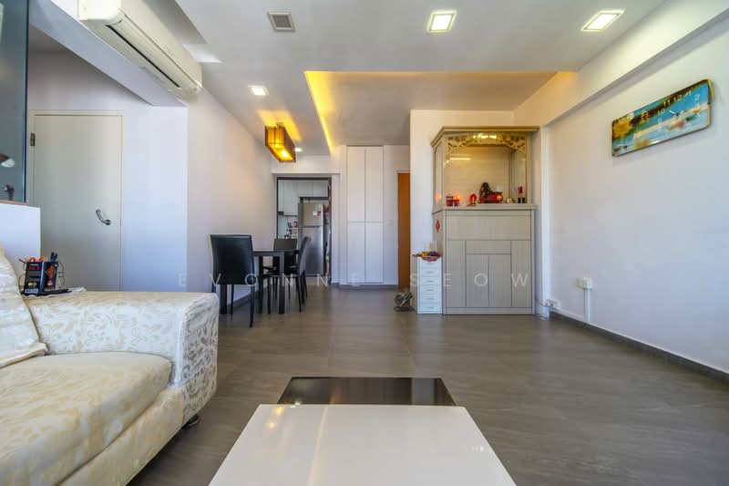 868A Tampines Avenue 8 HDB Flat For Sale at S$ 738,888 | PropertyGuru Singapore - Living Room