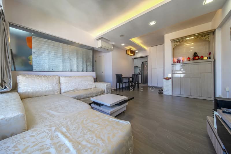 868A Tampines Avenue 8 HDB Flat For Sale at S$ 738,888 | PropertyGuru Singapore - Living Room