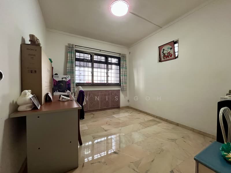 286D Toh Guan Road HDB Flat For Sale at S$ 918,000 | PropertyGuru Singapore - Common Room
