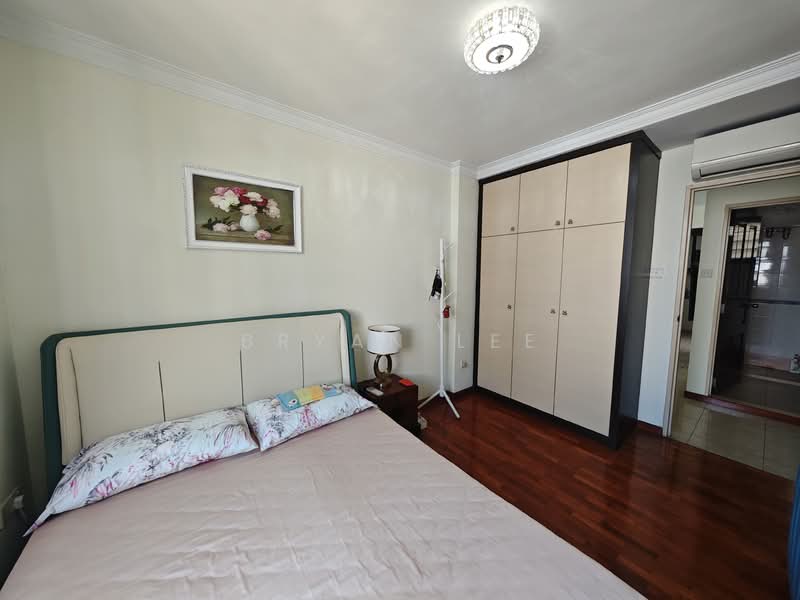 689B Woodlands Drive 75 HDB Flat For Sale at S$ 568,000 | PropertyGuru Singapore - Bedroom