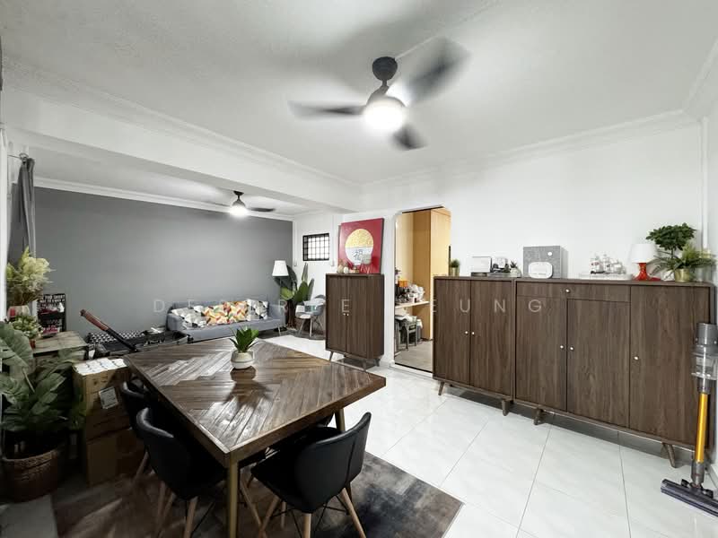 505 Serangoon North Avenue 4 HDB Flat For Sale at S$ 878,000 | PropertyGuru Singapore - Living Room