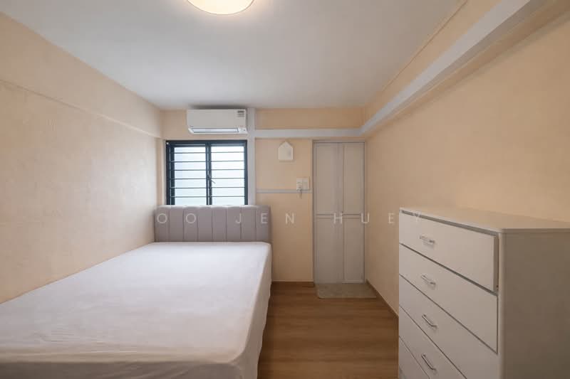 441 Ang Mo Kio Avenue 10 HDB Flat For Sale at S$ 468,000 | PropertyGuru Singapore - Bedroom