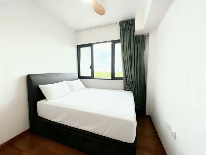 Kingsford Waterbay Condominium For Sale at S$ 1,050,000 | PropertyGuru Singapore - Bedroom