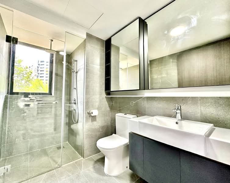 Riverfront Residences Condominium For Sale at S$ 1,055,000 | PropertyGuru Singapore - Bathroom