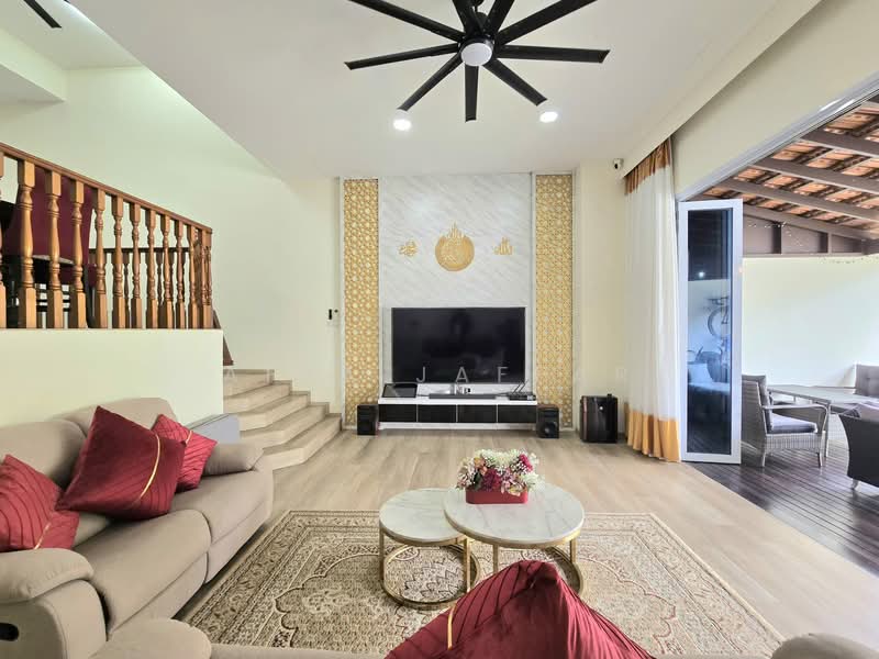 Loyang Villas Terraced House For Sale at S$ 2,650,000 | PropertyGuru Singapore - Living Room