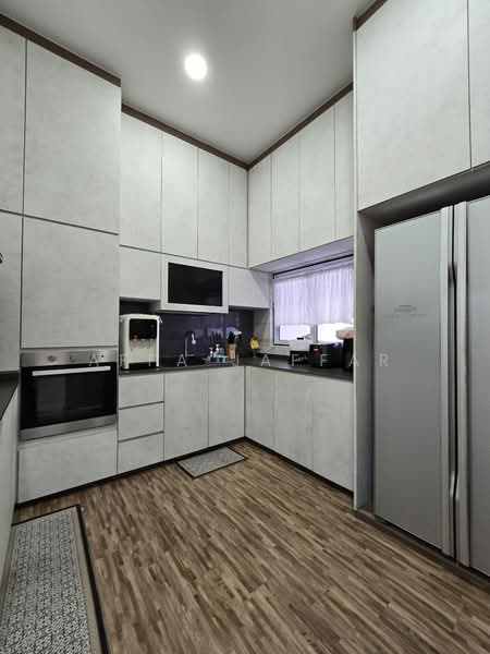 Loyang Villas Terraced House For Sale at S$ 2,650,000 | PropertyGuru Singapore - Kitchen