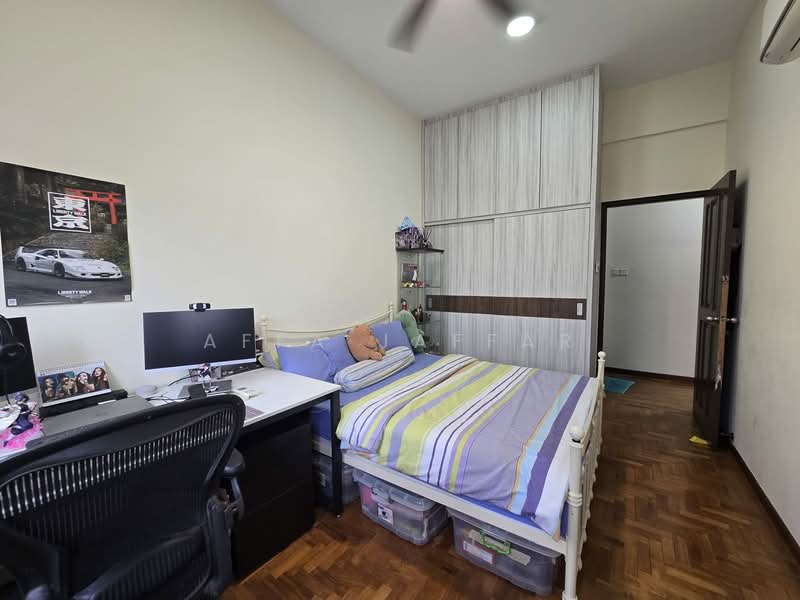 Loyang Villas Terraced House For Sale at S$ 2,650,000 | PropertyGuru Singapore - Bedroom