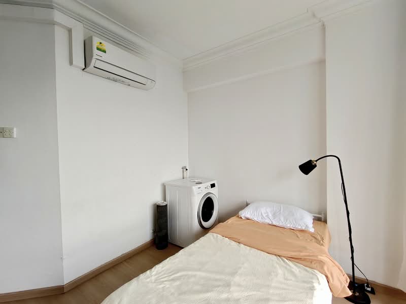 Hougang Green Apartment For Sale at S$ 1,141,000 | PropertyGuru Singapore - Bedroom