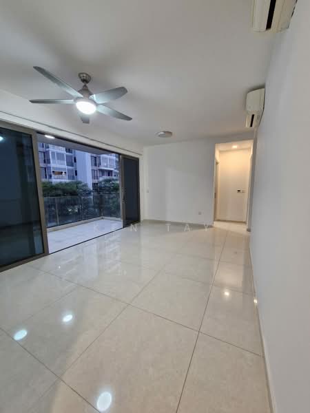 Kovan Regency, 38 Kovan Rise, 3 Bedrooms, 1,055 sqft, Condominium For Rent, by Ken Tay, 500093025 - Balcony - PropertyGuru.com.sg