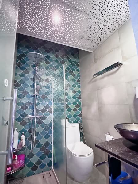 The Gardens At Gerald Cluster House For Sale at S$ 3,560,000 | PropertyGuru Singapore - Bathroom