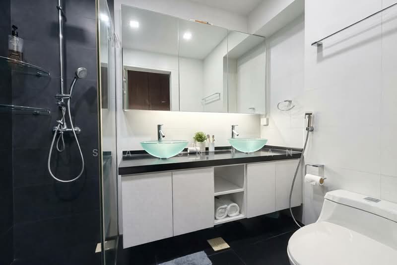 Laguna Green Condominium For Sale at S$ 1,599,000 | PropertyGuru Singapore - Bathroom
