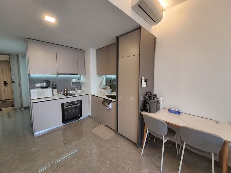 Sengkang Grand Residences Condominium For Sale at S$ 1,580,000 | PropertyGuru Singapore - Kitchen