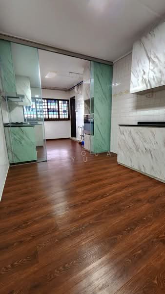 327 Ang Mo Kio Avenue 3, 327 Ang Mo Kio Avenue 3, 3 Bedrooms, 1,054 sqft, HDB Flat For Rent, by Tan Guan Yu, 500093047 - Kitchen - PropertyGuru.com.sg