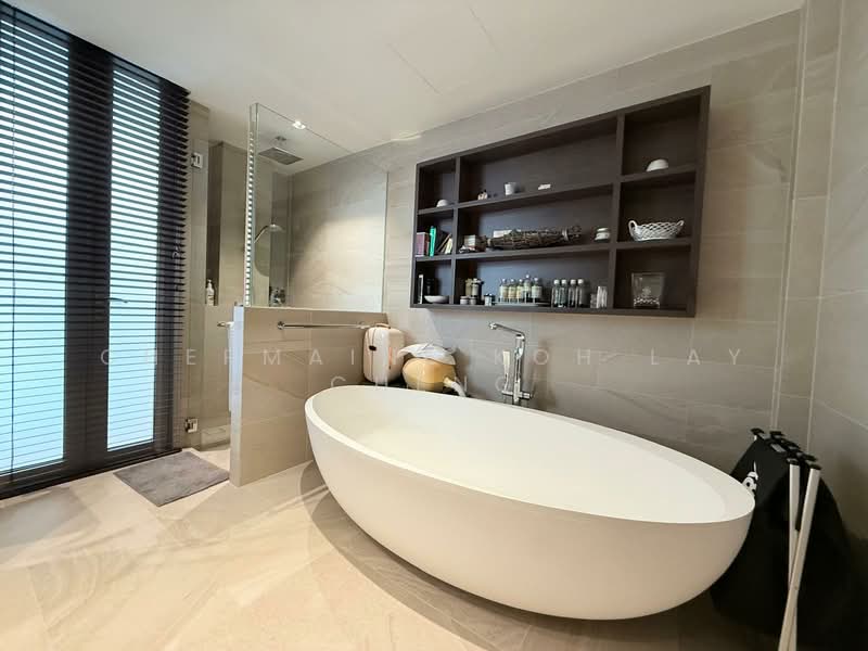 Jalan Selanting Semi-Detached House For Sale at S$ 11,880,000 | PropertyGuru Singapore - Bathroom