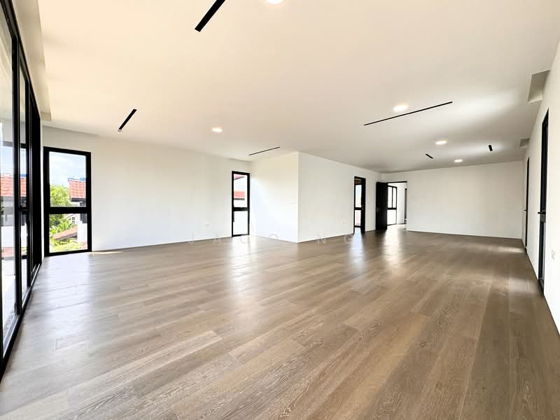 Brand New Freehold Detached Near Henry Park Primary | 4-Car Parking | Spacious Bedrooms Detached House For Sale at S$ 19,788,888 | PropertyGuru Singapore - Interior