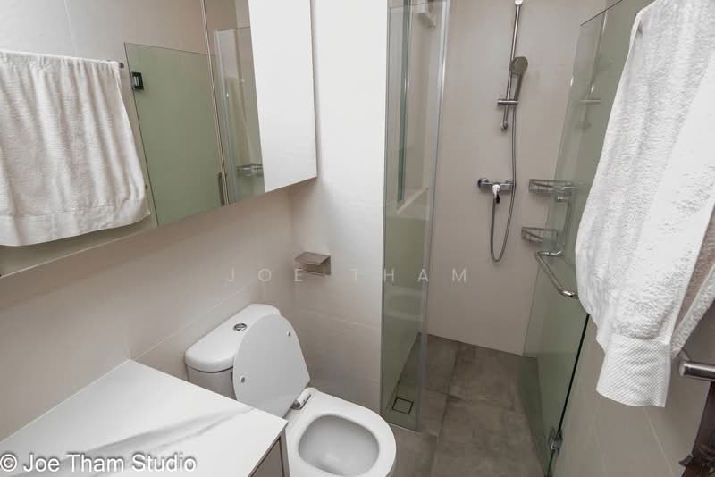 The Bayshore Condominium For Sale at S$ 1,800,000 | PropertyGuru Singapore - Bathroom