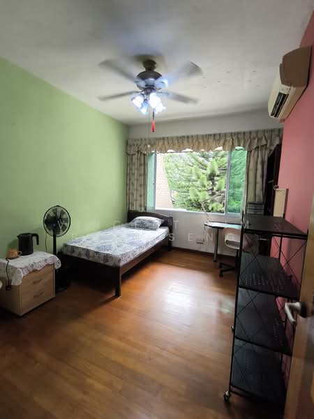 Lakepoint Condo, 8 Lakepoint Drive, Room Rental, 150 sqft, Condominium For Rent, by Vincent Lim Boon Seng, 500093084 - Bedroom - PropertyGuru.com.sg