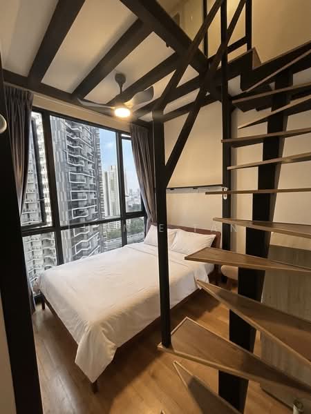 The Trilinq Condominium For Sale at S$ 2,700,000 | PropertyGuru Singapore - Master bedroom