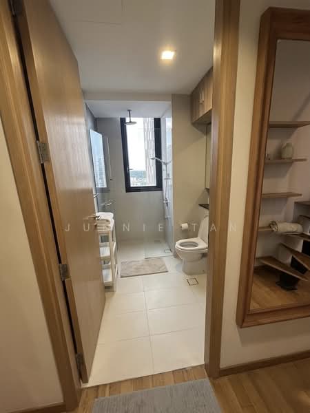 The Trilinq Condominium For Sale at S$ 2,700,000 | PropertyGuru Singapore - Bathroom
