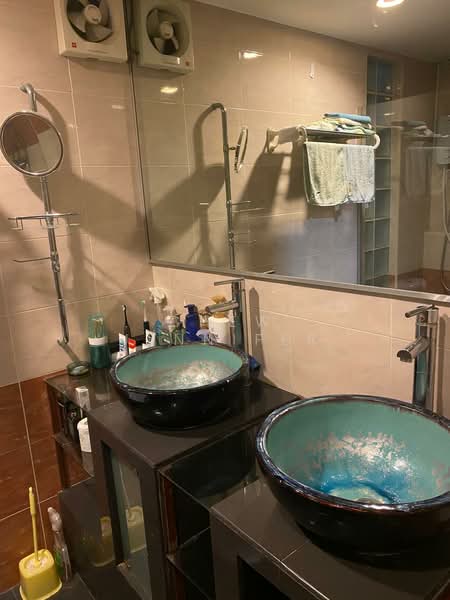 West Coast Gardens, 25 West Coast Place, Room Rental, 334 sqft, Terraced House For Rent, by Chew Jennifer, 500093091 - Bathroom - PropertyGuru.com.sg